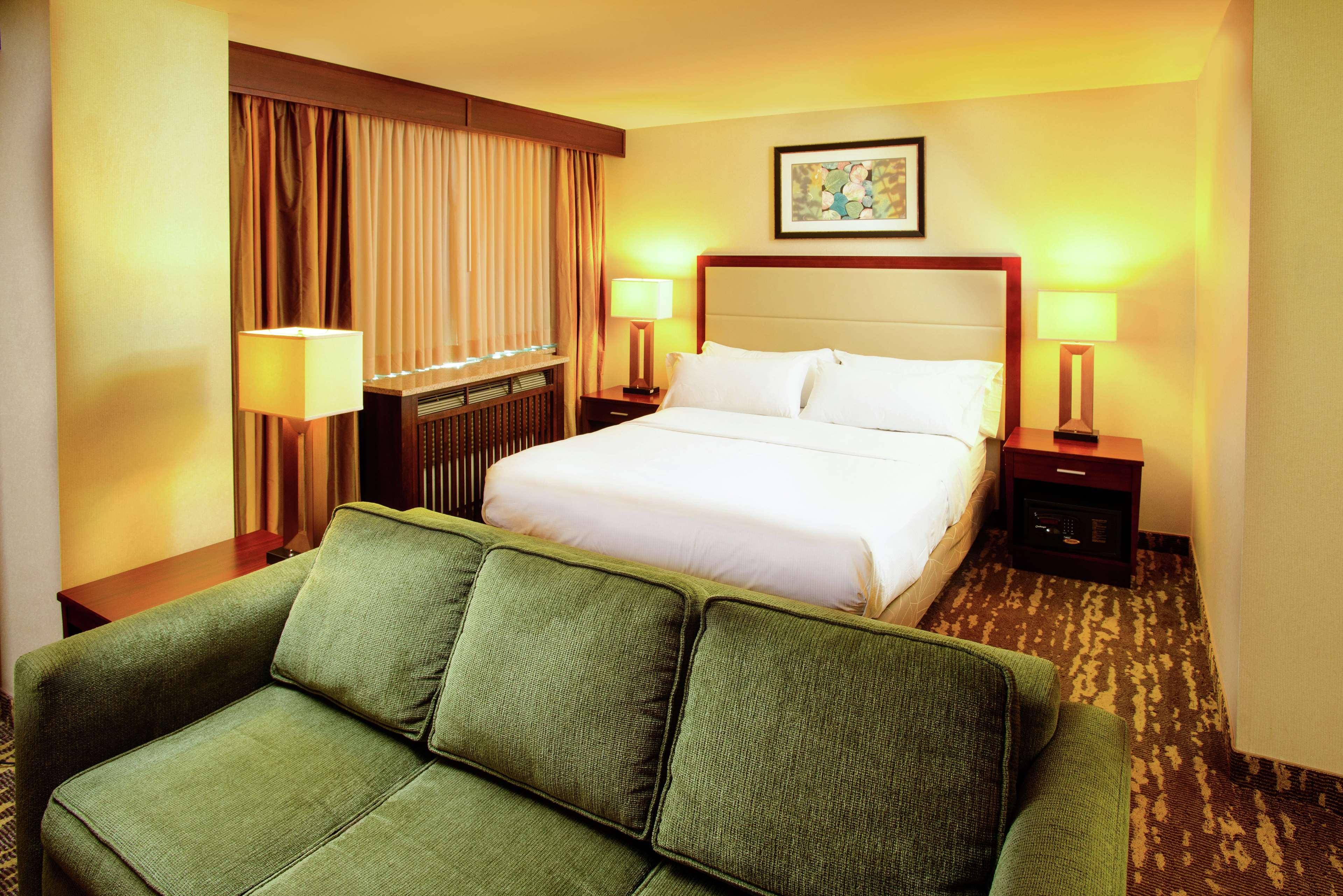 Doubletree By Hilton Rochester - Mayo Clinic Area Exterior photo